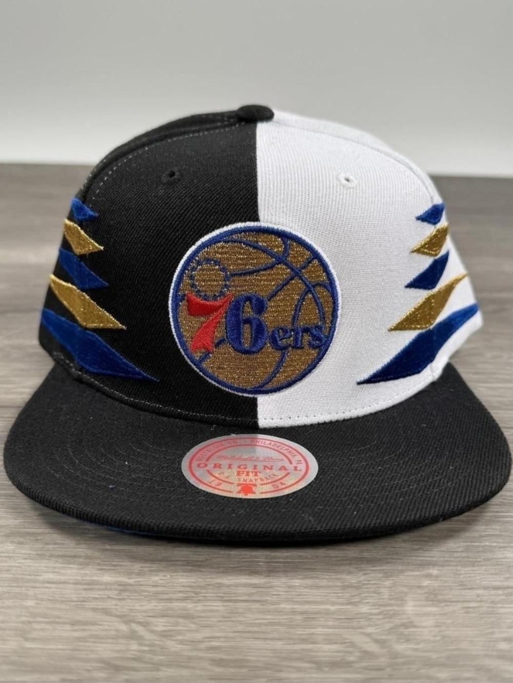 Mitchell & Ness Philadelphia 76ers Diamond Cut Snapback Hat NWT
